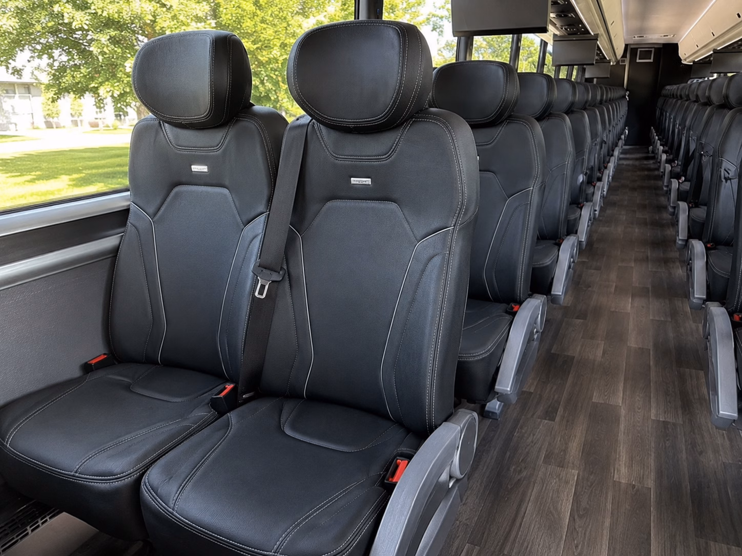 shuttle your guests between downtown bellevue hotels and your ceremony venue