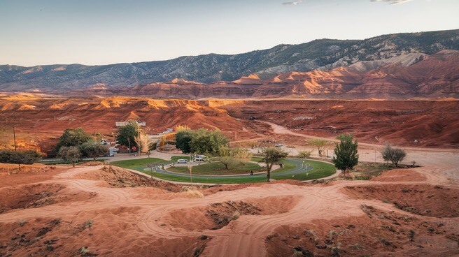 creek canyon earthworks park